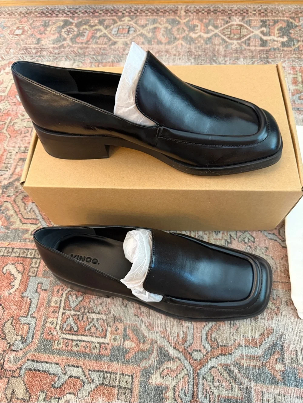 VINCE Women's Doris Loafer in Black Sz 10 - NIB!